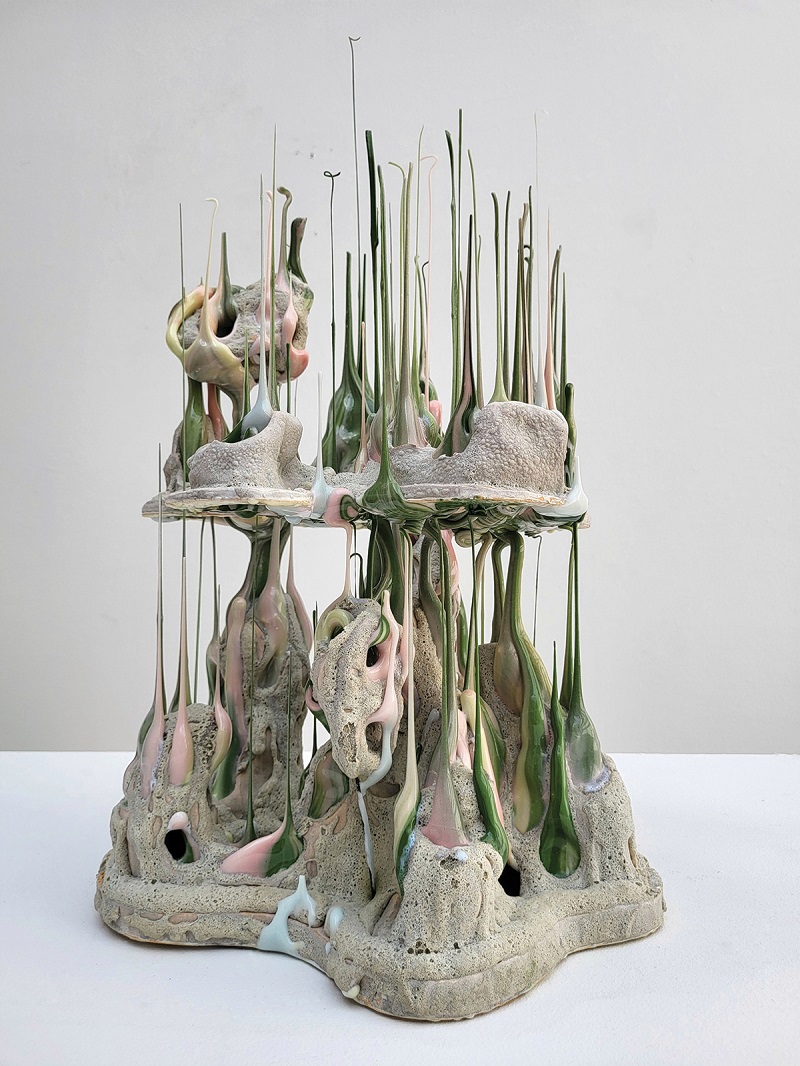 Morgan Baldinelli, Giving In, 22” x 11” x 10”, Ceramic, 2022 Photo by Morgan Baldinelli