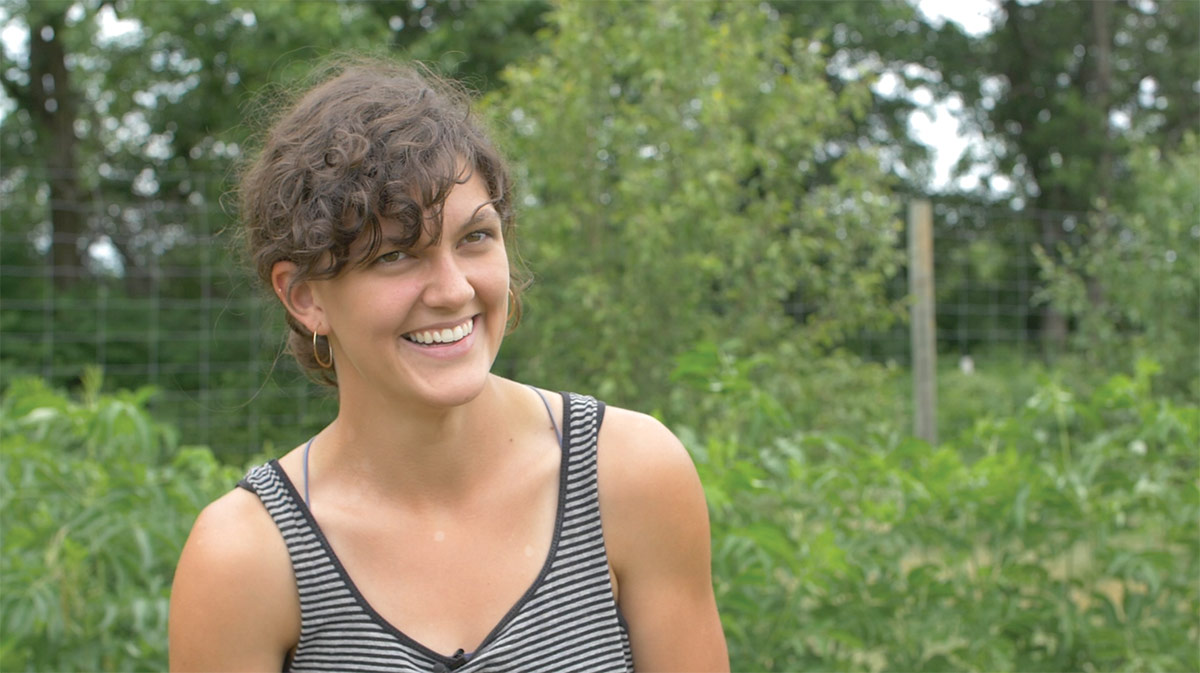 Elle Sullivan, Interim Farm Manager at Lily Springs, educates Midwest farmers and apprentices about growing American elderberries